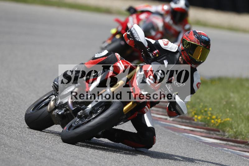 /27 12.06.2025 Ducati Schweiz Trackday Warmup  ADR/gruen-vert/22